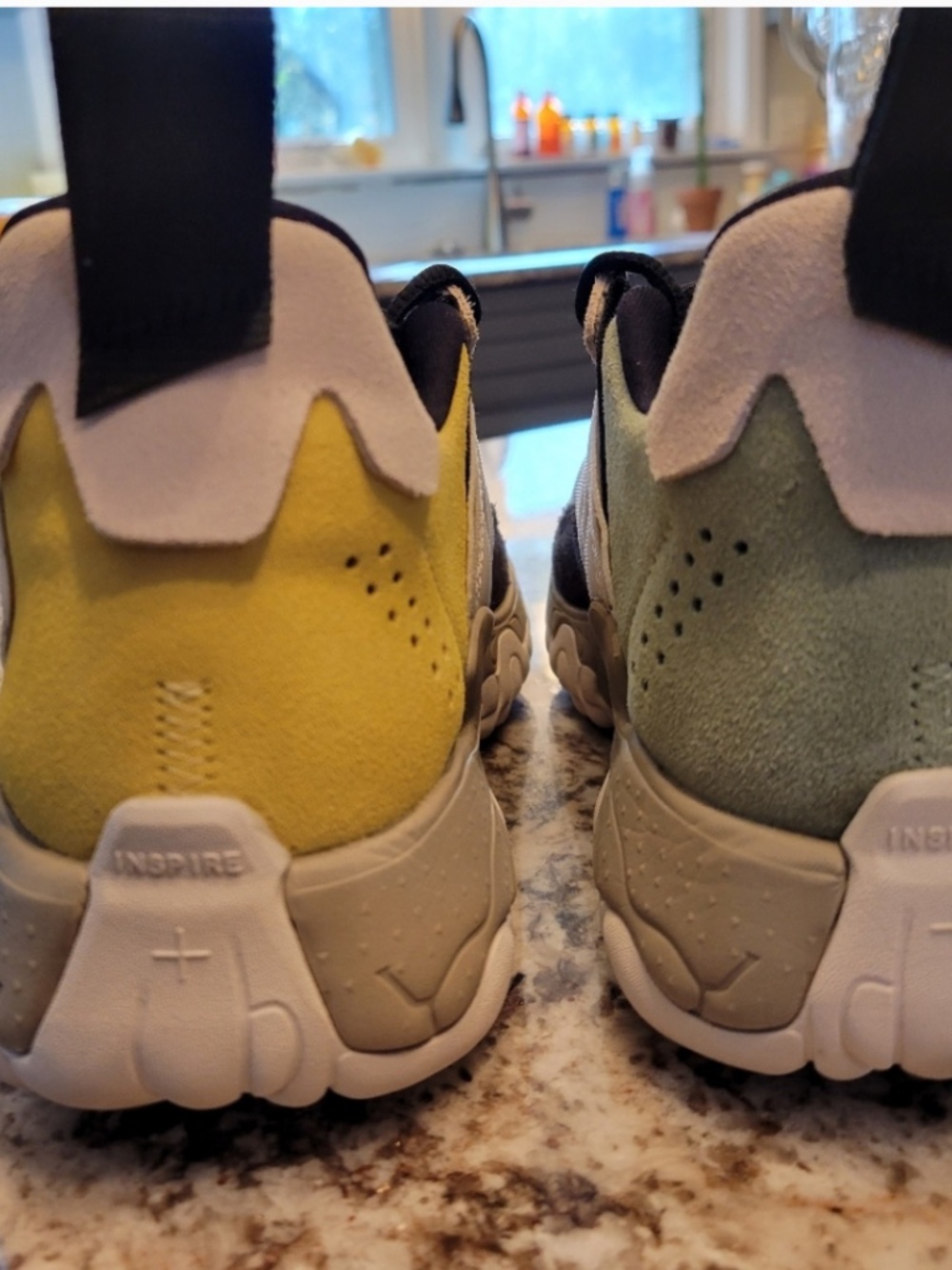 Nike - Picture 3 of 4